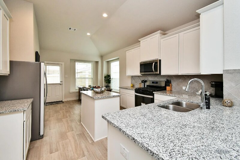 Building Photo - 7847 Grand Louis Wy