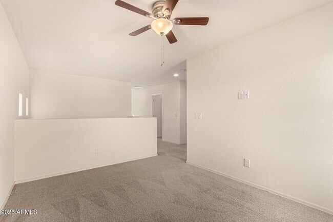 Building Photo - 6240 W Evergreen Rd