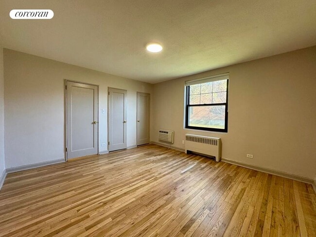 Building Photo - 70-39A Park Dr E