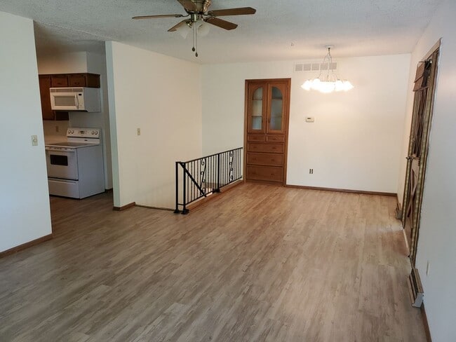 Building Photo - 1230 N Edwards