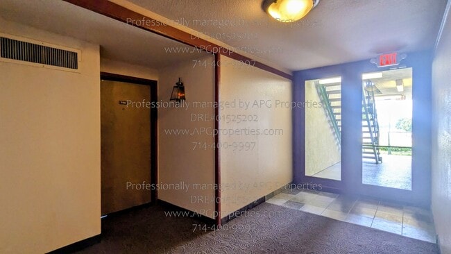 Building Photo - 7113 Apricot Dr
