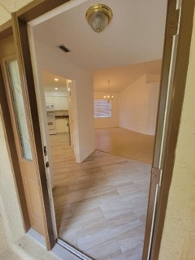 Building Photo - Ready for you to call home!