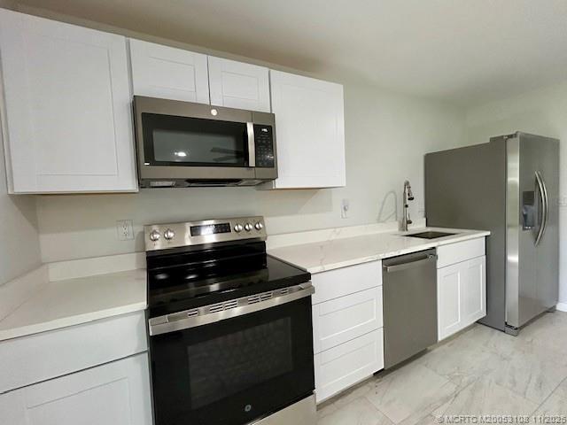 Building Photo - 813 E 13th St