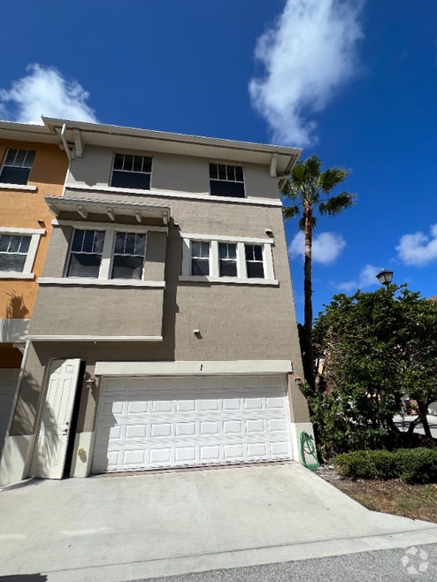 Building Photo - 441 Amador Ln