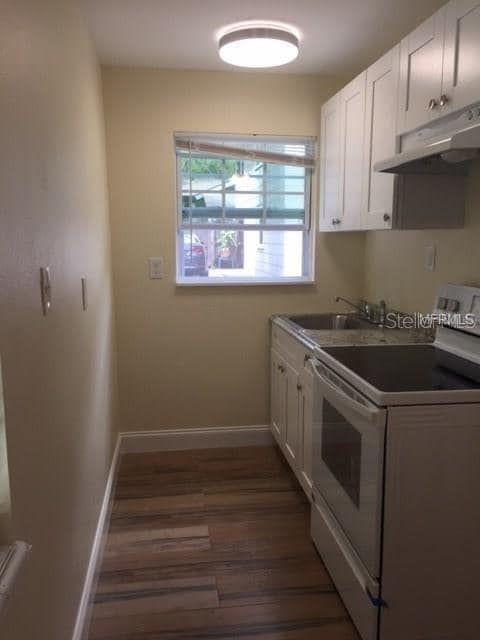 Building Photo - 1021 23rd Ave N