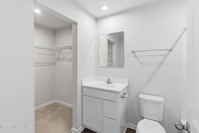 Building Photo - 604 Cyprus Ct