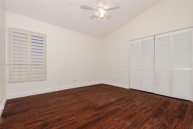 Building Photo - 10418 Brasilia St