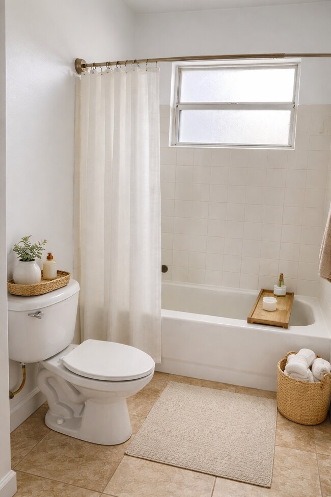 Building Photo - 465 SW 113th Way