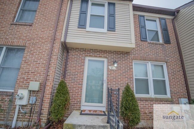 Building Photo - 21 Robin Ridge Ct