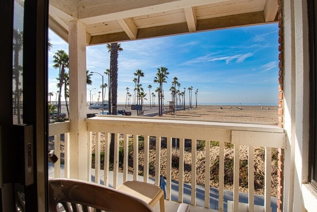 Building Photo - 414 E Oceanfront