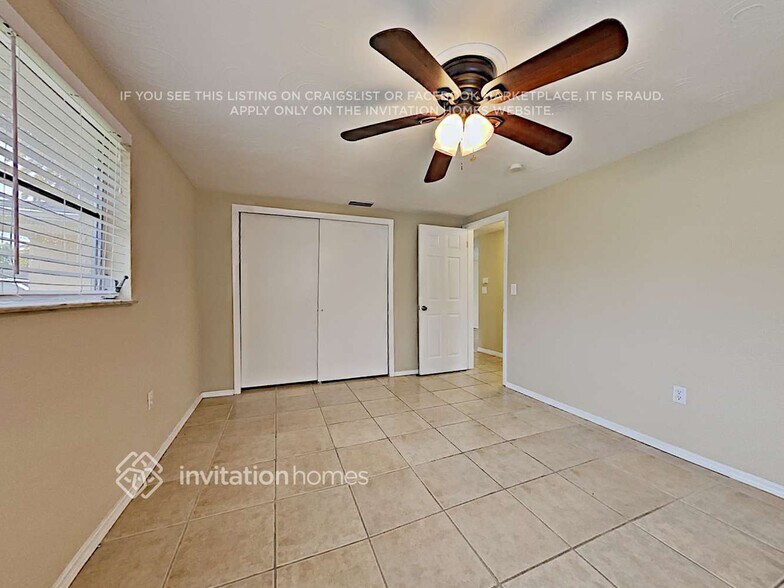 Building Photo - 3517 Garfield Dr