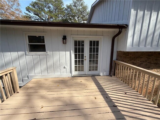 Building Photo - 7719 Glen Devon Rd
