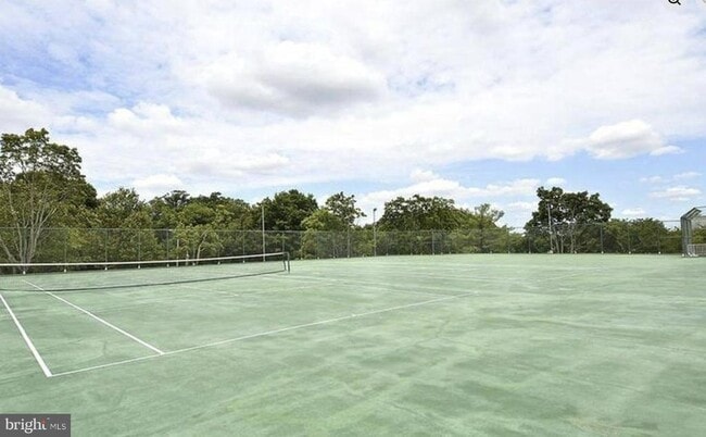 Building Photo - 301 N Beauregard St