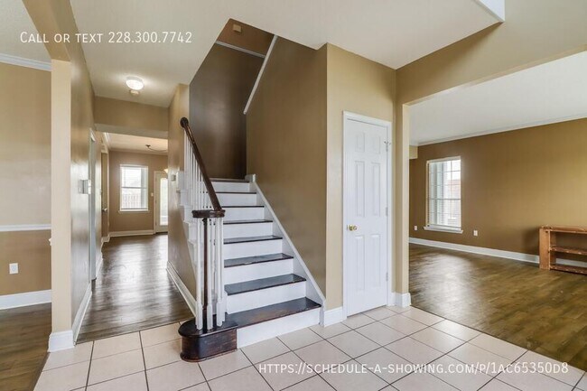Building Photo - 2073 Stone Bridge Dr