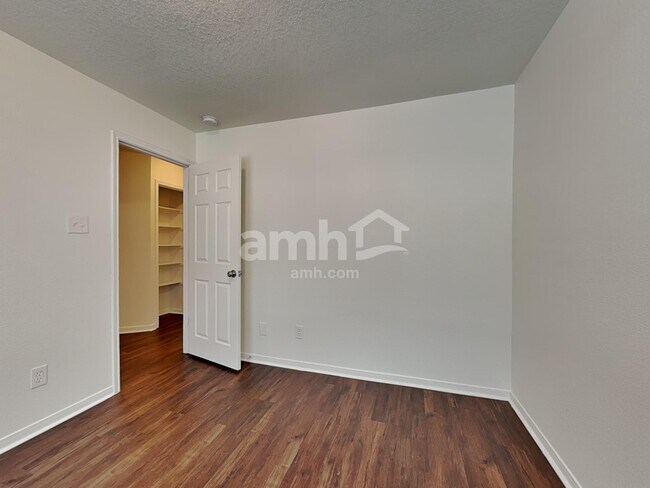 Building Photo - 18214 Alemarble Oak St