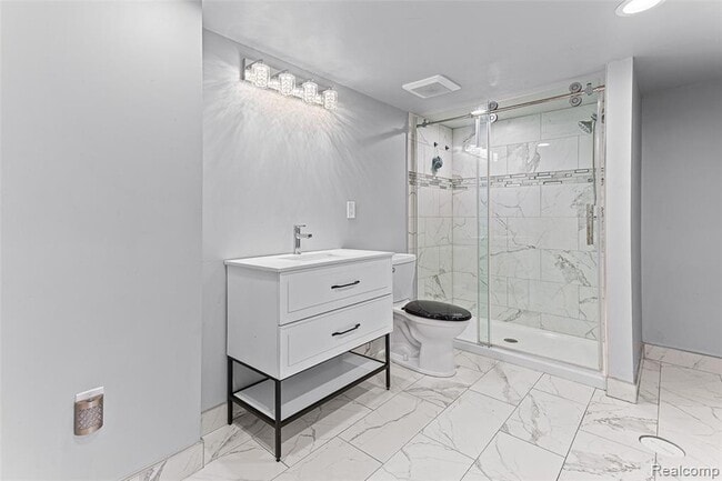 Building Photo - 30575 Hogan Ln