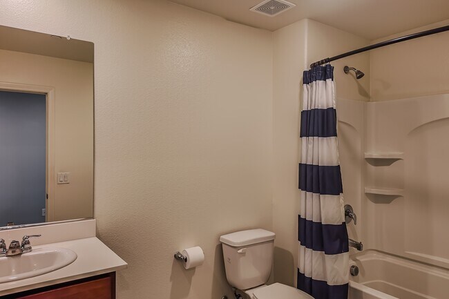 Building Photo - 3210 Brynley Ave