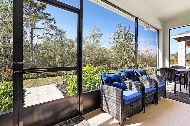 Building Photo - 545 Ranch Oak Cir