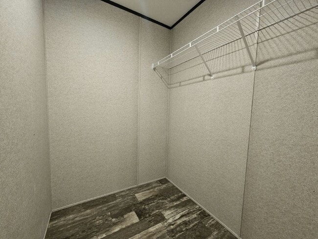 Building Photo - 1050 Myakka Dr