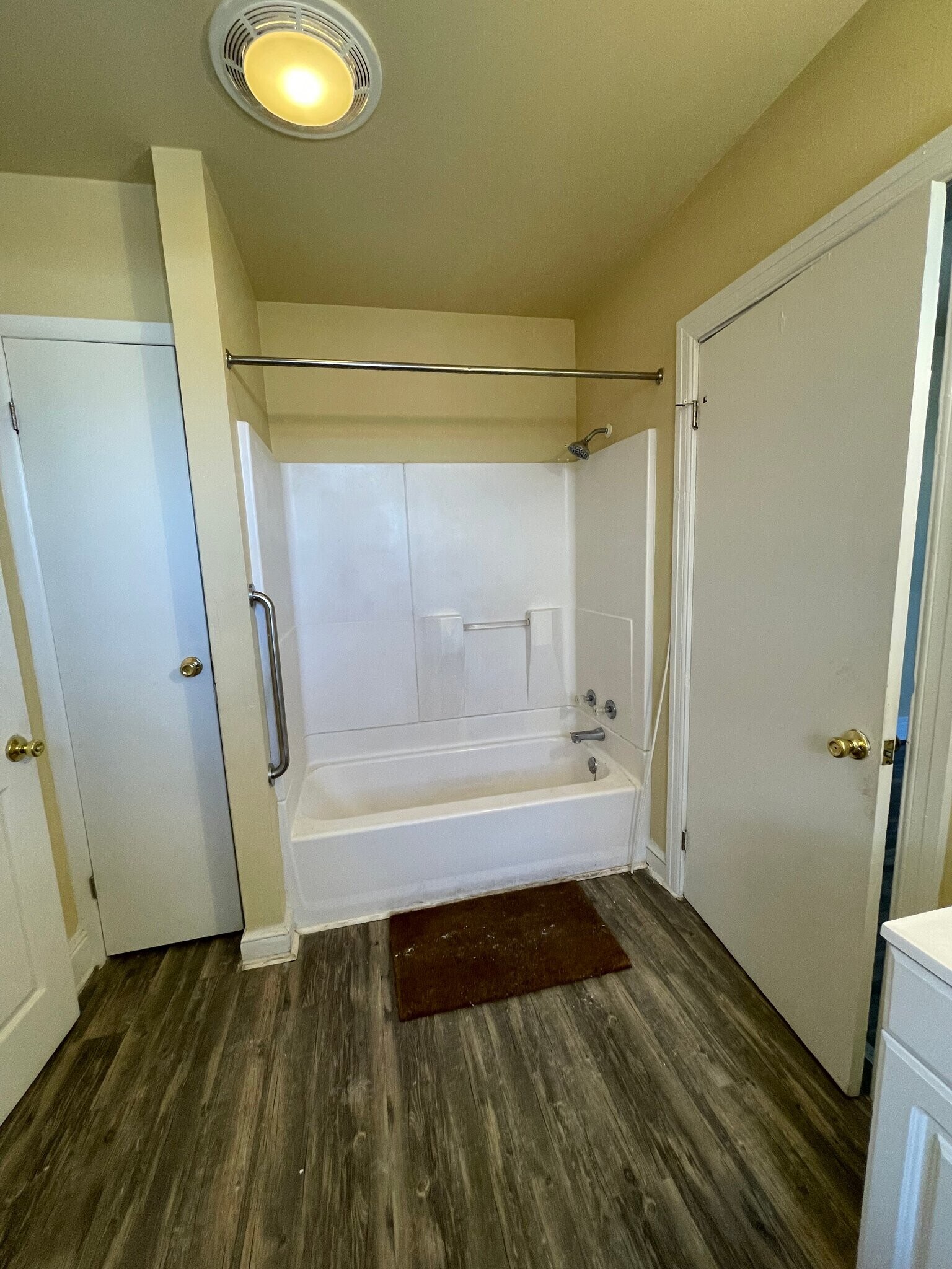 Building Photo - 289 Union St