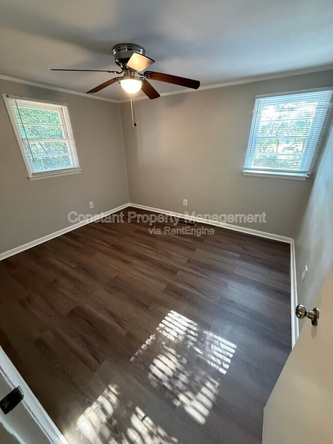 Building Photo - 2485 Bristol Dr