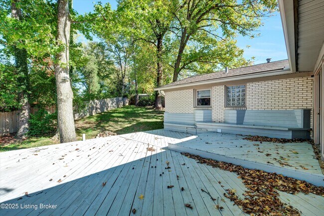 Building Photo - 7405 Ridan Way