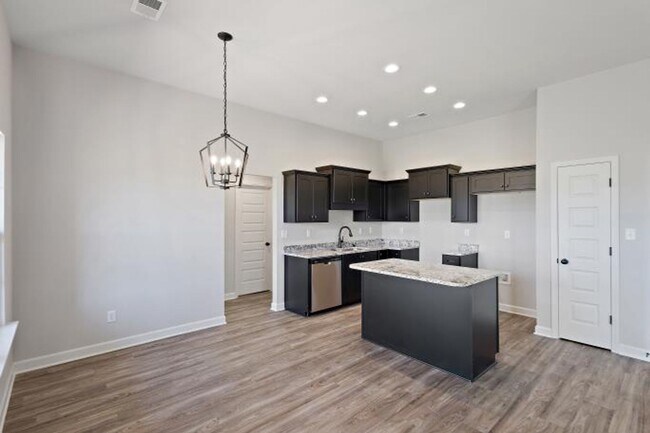 Building Photo - 13840 Wesley Banks Blvd