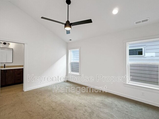 Building Photo - 3524 W Anderson St