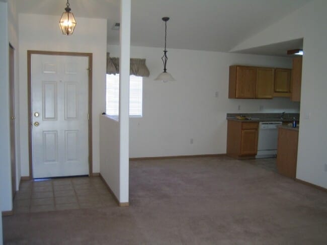 Building Photo - 4511 Saguaro Dr