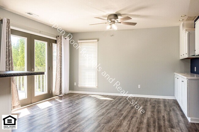 Building Photo - 8218 Fountainhead Dr