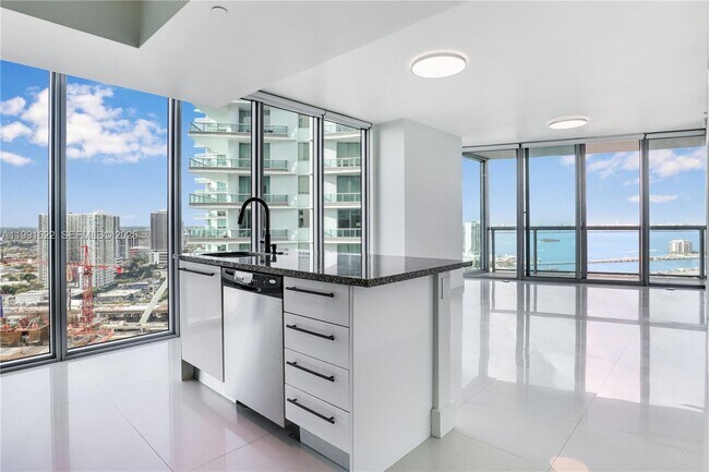 Building Photo - 888 Biscayne Blvd
