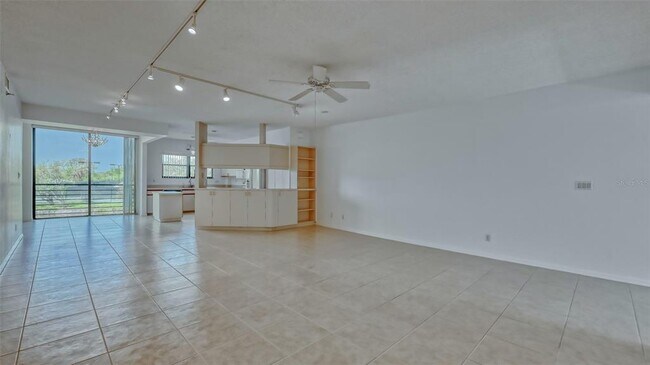 Building Photo - 5400 Eagles Point Cir