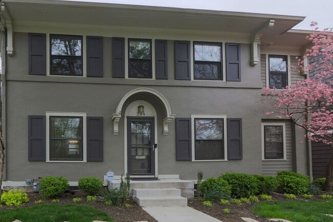 Building Photo - {204} Brookside Stunner + Fully updated 2 Story + Fenced Yard + 1 Car Garage