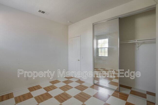 Building Photo - 32555 Favara Dr