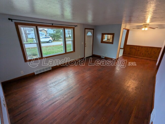 Building Photo - Updated 3-Bedroom Home with Heated Breezew...