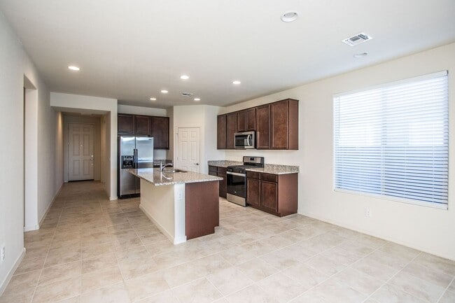 Building Photo - COMING SOON !! Mountainside Living at Canyon Views! 4 bedroom 2 bathroom!