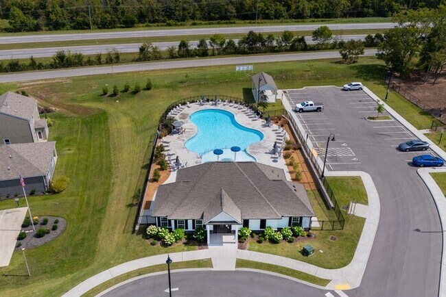 Building Photo - 700 Pintail Pointe