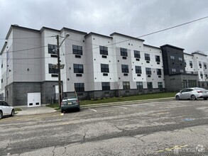 Building Photo - 100 Jackson Ave