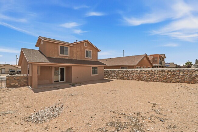 Building Photo - 14160 Lasso Rock Dr