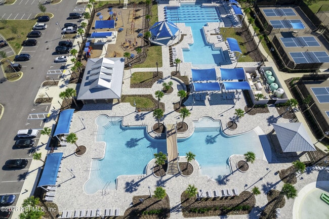 Building Photo - 698 Cherry Elm Dr