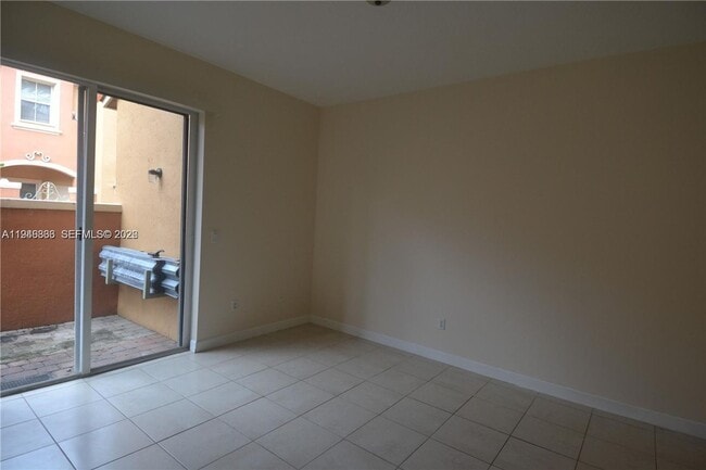 Building Photo - 4903 N Harbor Isles Dr