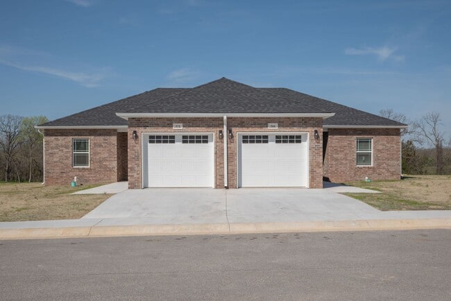 Building Photo - Brand New Neosho Unit now available for le...
