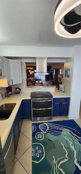 Building Photo - 320 S Surf Rd