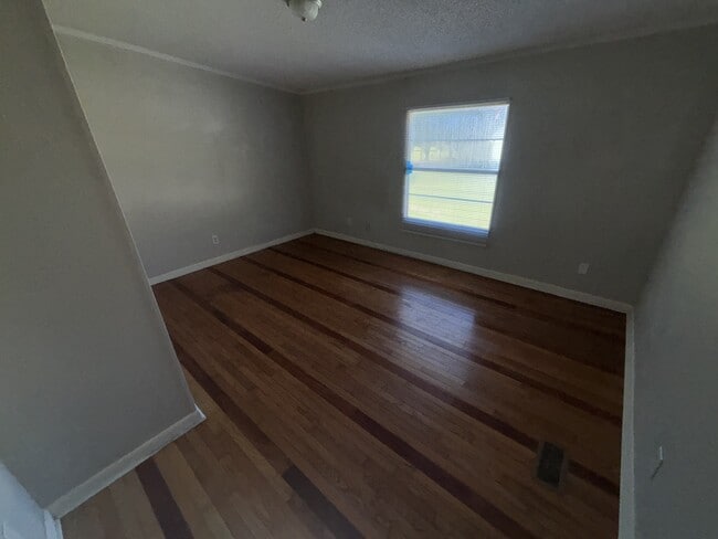 Building Photo - 144 Cassidy Ln