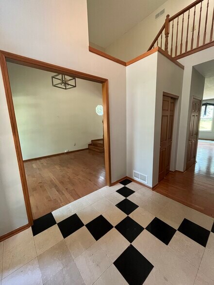 Building Photo - 7960 Compton Ct