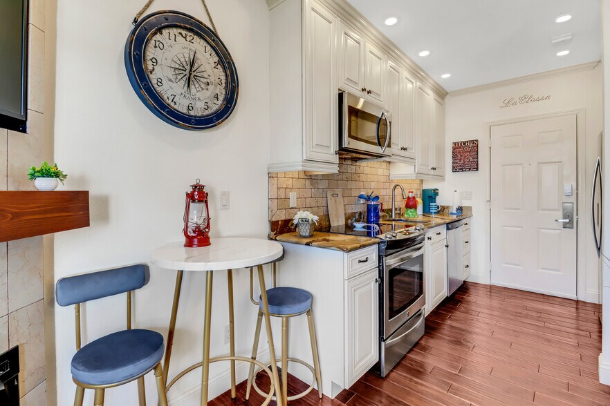 Building Photo - 25000 Tamiami Trl E
