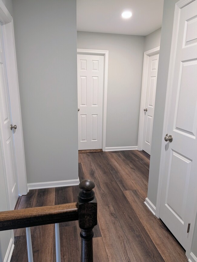 Building Photo - 105 Devonshire Ct