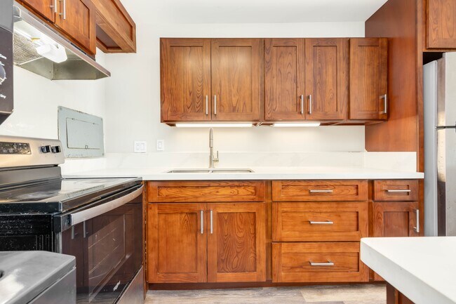 Building Photo - 1830 Wilikina Dr