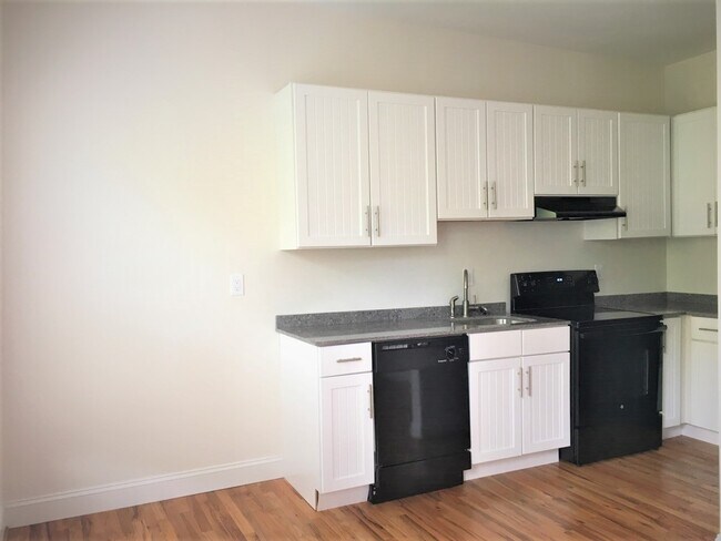 Building Photo - Rue 14