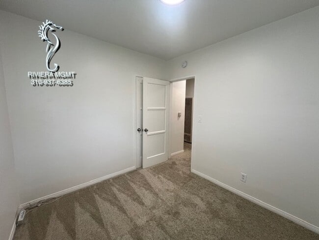 Building Photo - 3 BEd 1.75 Bath House in South Redondo Beach.